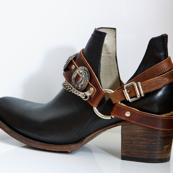 Freebird's Mystic Black - 11 - Picture 2 of 7